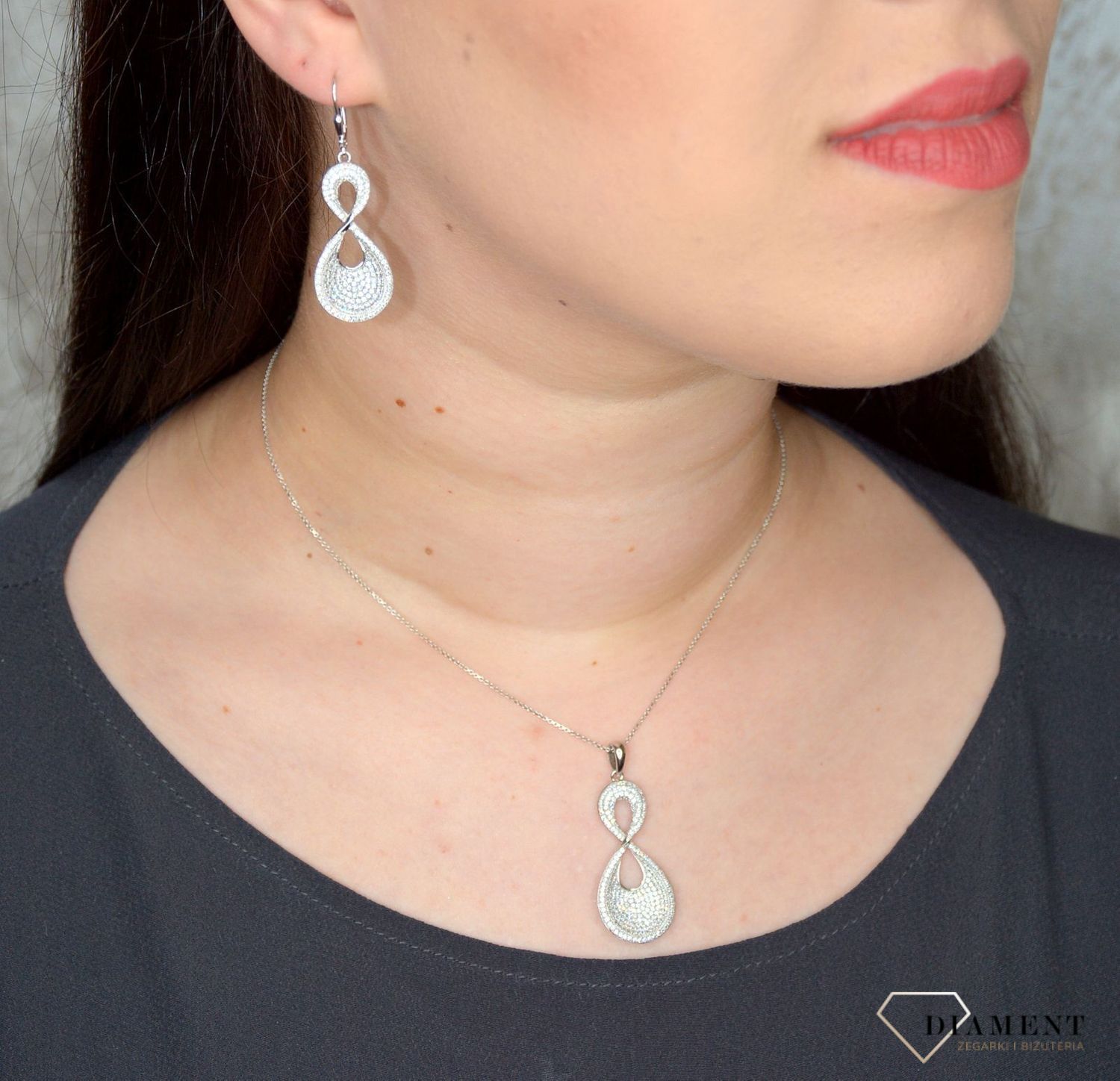 Łańcuszek złoty próby 585 DIA-LAN-3120B-585 1mm.jpg